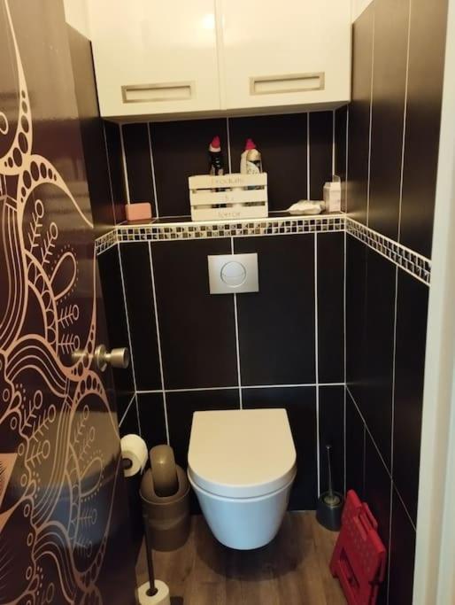 Charmant Appartement 3 Pieces 망들리유 라 나플 외부 사진